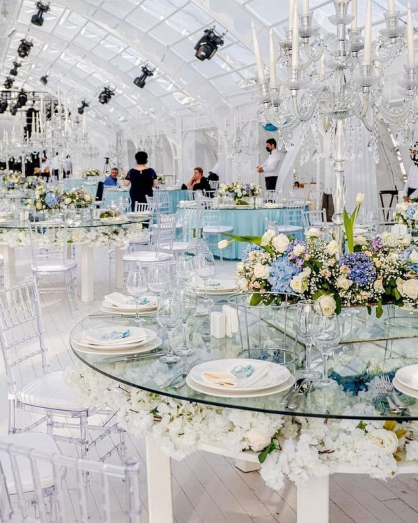 Banquet hall tent