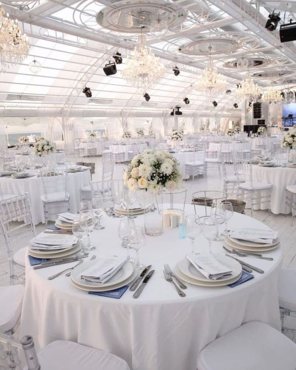 Banquet hall tent